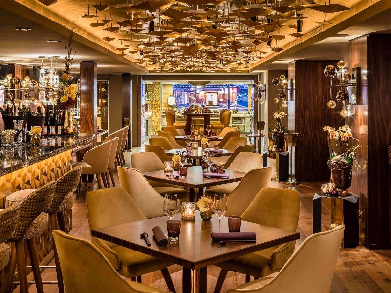Fairmont Hotel Vier Jahreszeiten - Restoran