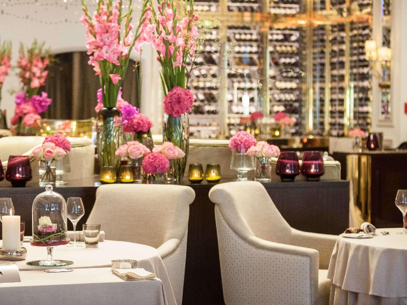Fairmont Hotel Vier Jahreszeiten - Restoran