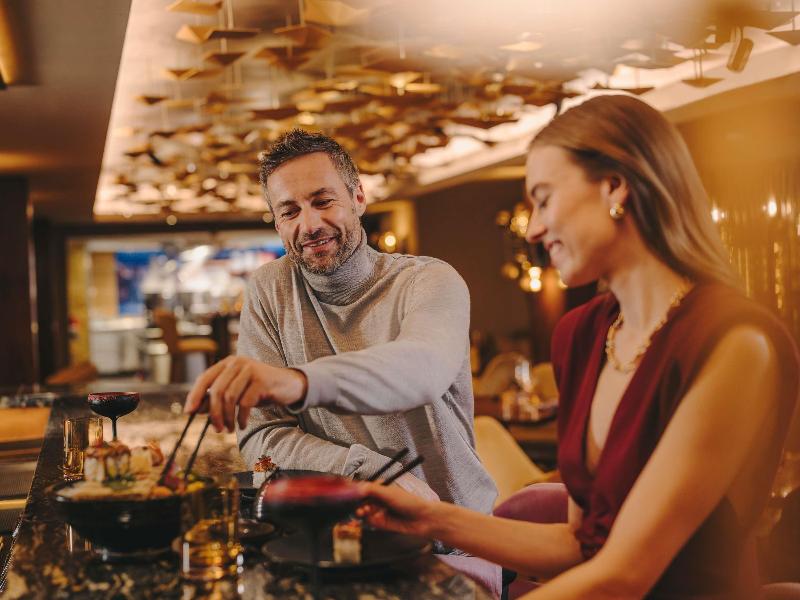 Fairmont Hotel Vier Jahreszeiten - Restoran