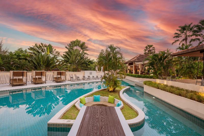 Dewa Phuket Resort and Villas - Havuz