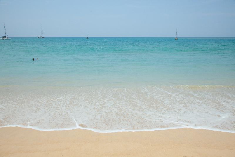 Dewa Phuket Resort and Villas - Plaj