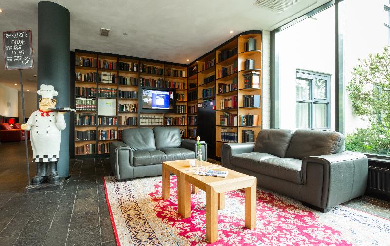 Bastion Hotel Zoetermeer - Lobi