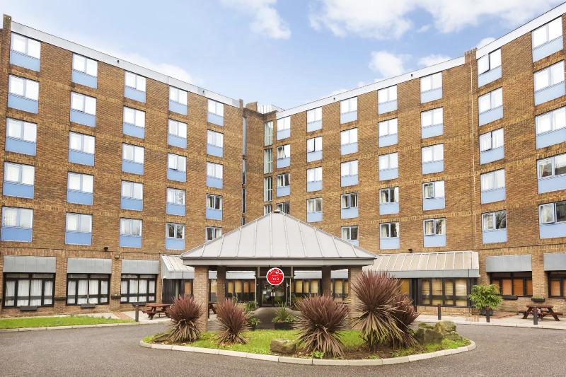 Waterloo Hub Hotel & Suites - Genel