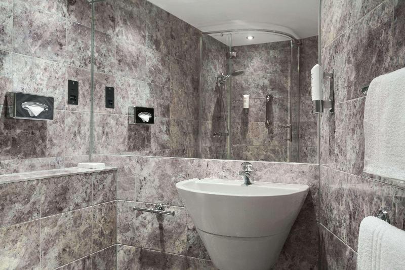 Waterloo Hub Hotel & Suites - Oda