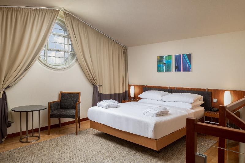 K+K Hotel Central - Oda
