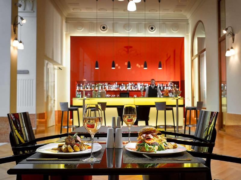 K+K Hotel Central - Restoran