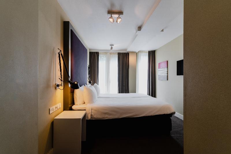 Hotel Roemer - Oda