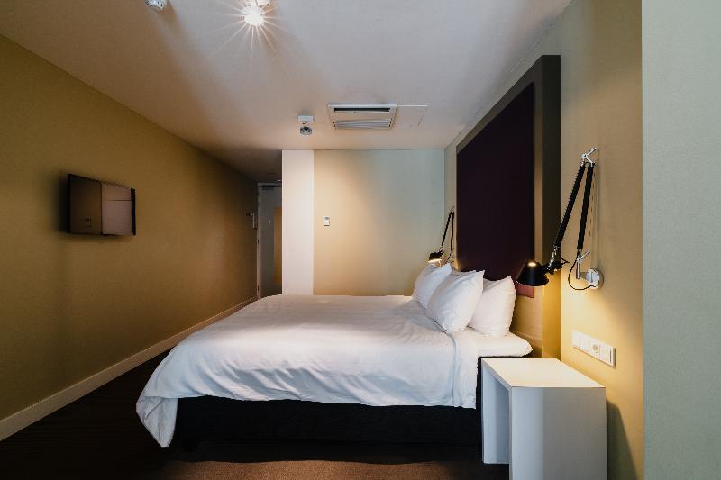 Hotel Roemer - Oda