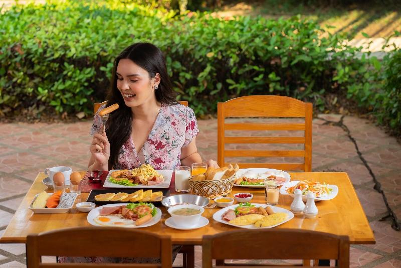 Le Charme Sukhothai Historical Park Resort - Restoran