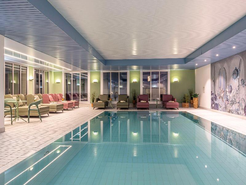 Central Swiss Quality Sporthotel - Havuz