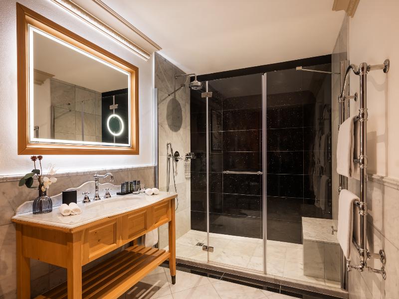 Hotel Fluela Davos - Oda
