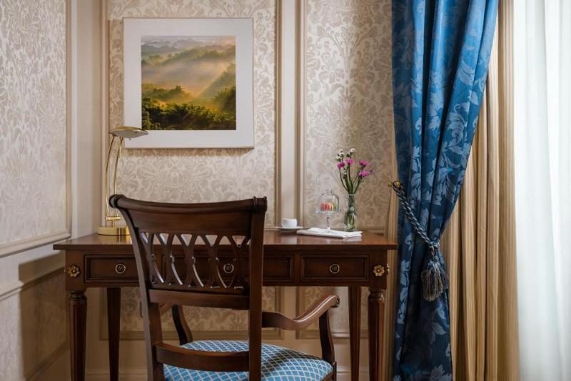 Hotel Fluela Davos - Oda