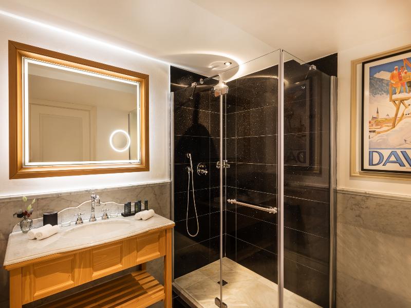 Hotel Fluela Davos - Oda
