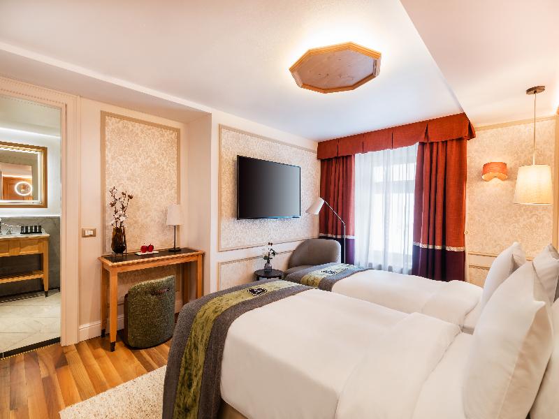 Hotel Fluela Davos - Oda