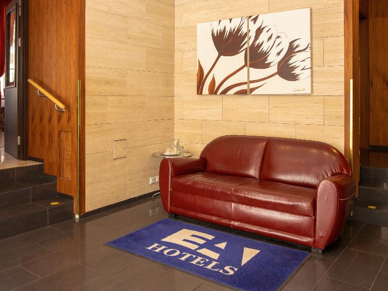 EA Hotel Sonata - Lobi