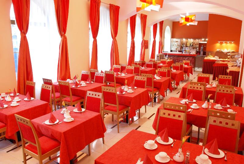 EA Hotel Sonata - Restoran