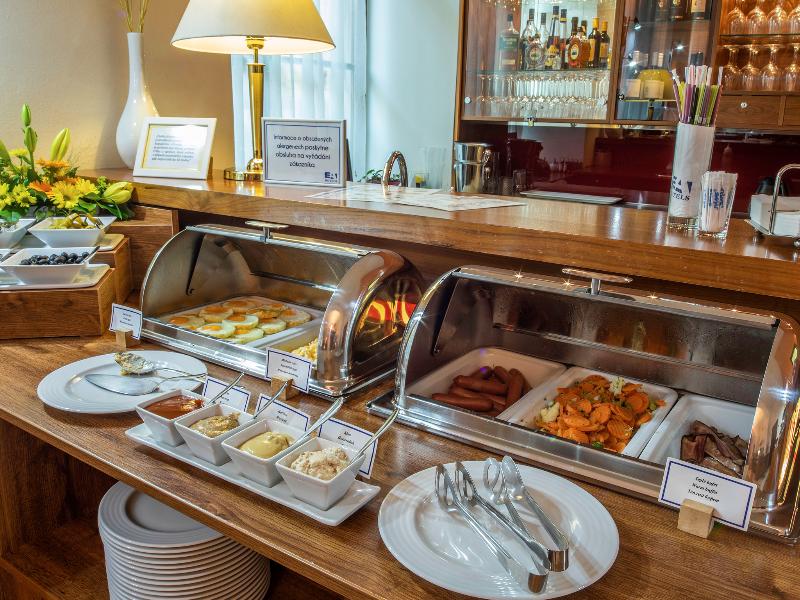 EA Hotel Sonata - Restoran