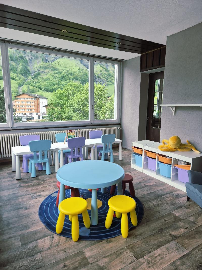 Grichting Hotel & Serviced Apartments - Lobi