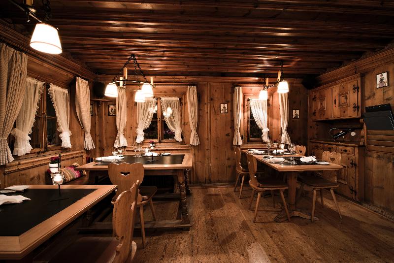 Hotel Chesa Rosatsch - Home of Food - Restoran