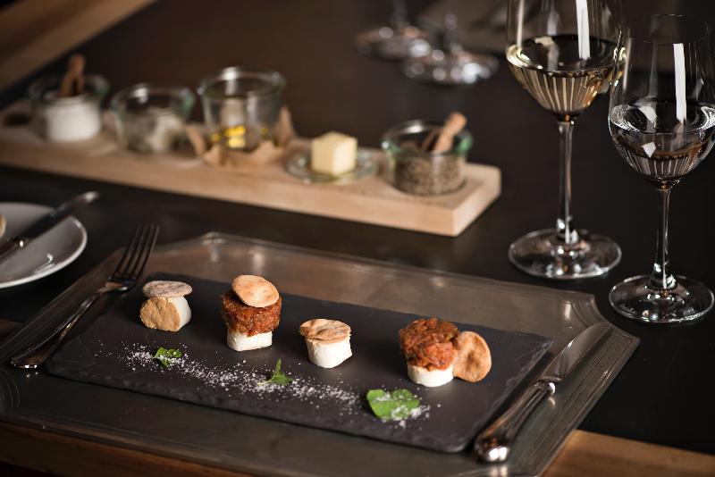 Hotel Chesa Rosatsch - Home of Food - Restoran