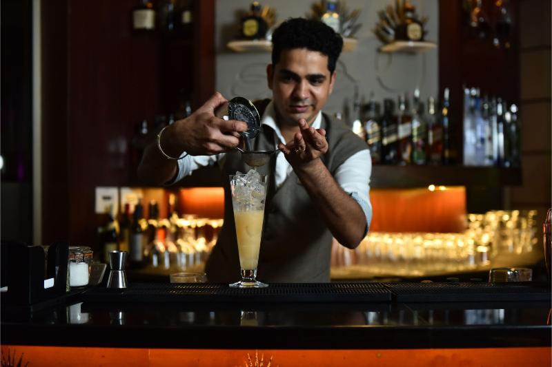 Raffles Dubai - Bar
