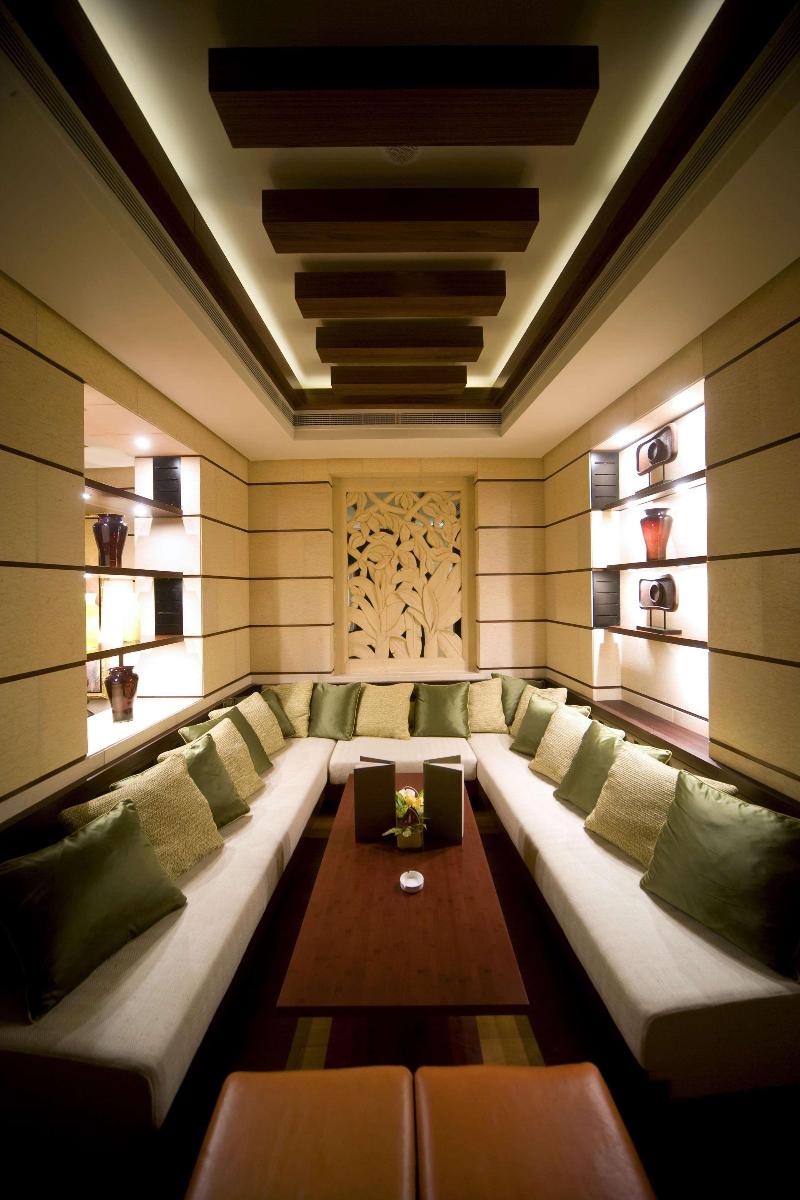 Raffles Dubai - Bar