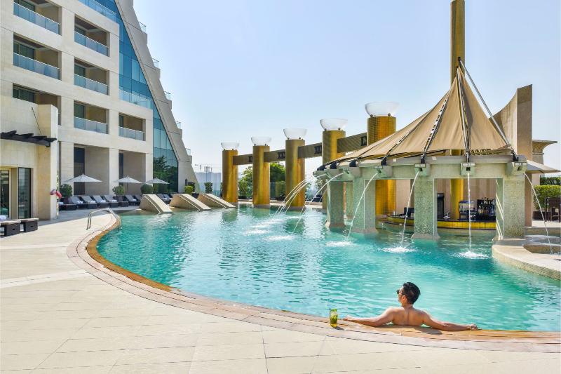Raffles Dubai - Havuz