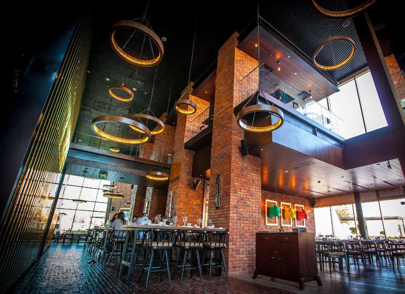 Raffles Dubai - Restoran
