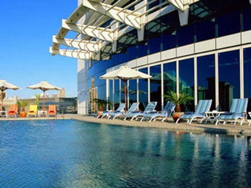 Tamani Marina Hotel and Hotel Apartment - Havuz
