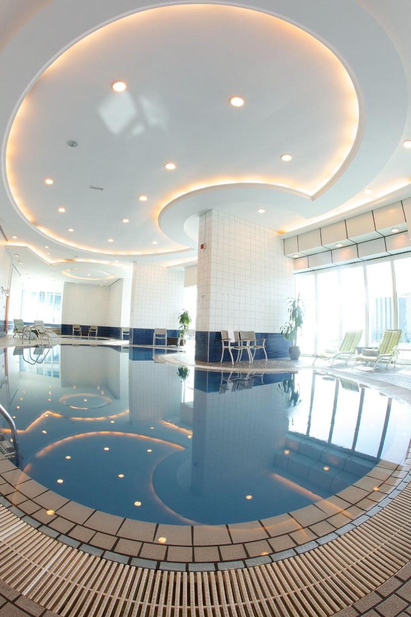 Tamani Marina Hotel and Hotel Apartment - Havuz