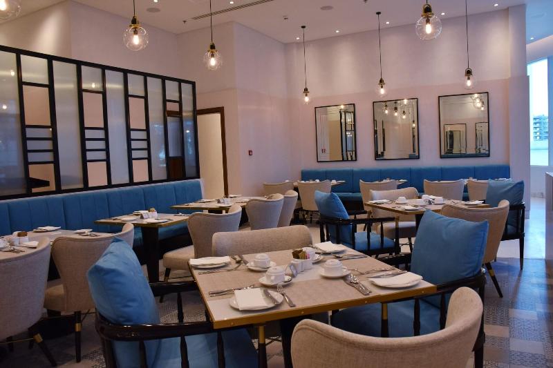 Tamani Marina Hotel and Hotel Apartment - Restoran