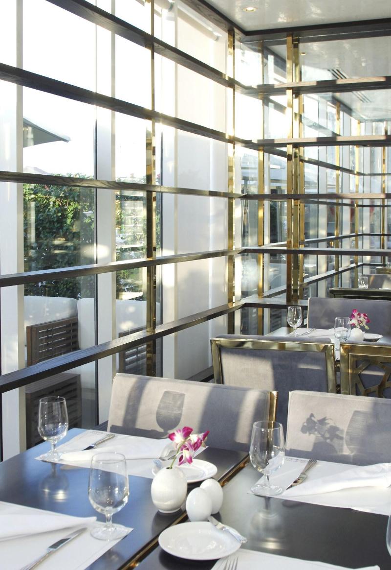 Tamani Marina Hotel and Hotel Apartment - Restoran