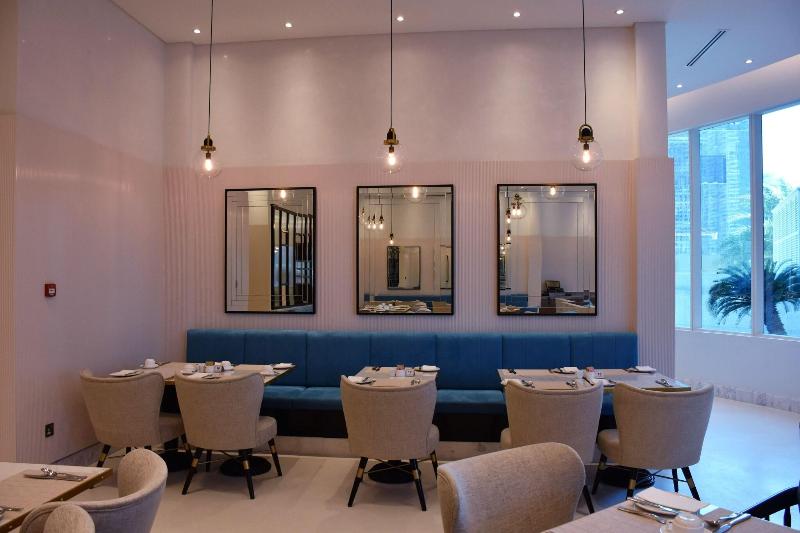 Tamani Marina Hotel and Hotel Apartment - Restoran