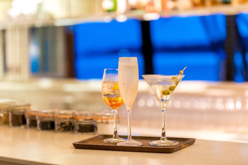 Outrigger Koh Samui Beach Resort - Bar