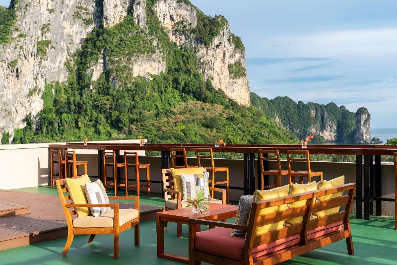 Avani Ao Nang Cliff Krabi Resort - Bar