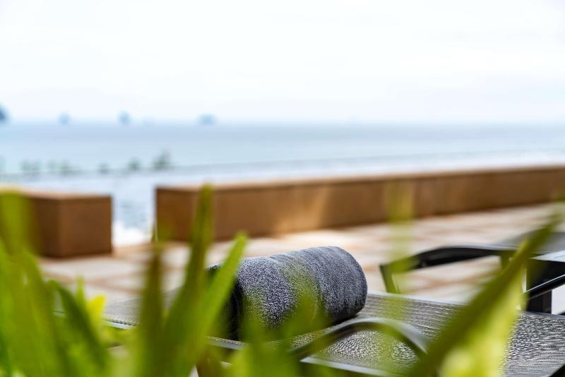 Avani Ao Nang Cliff Krabi Resort - Havuz