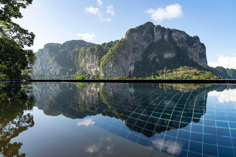 Avani Ao Nang Cliff Krabi Resort - Havuz