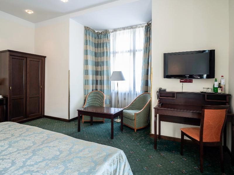EA Hotel DownTown - Oda