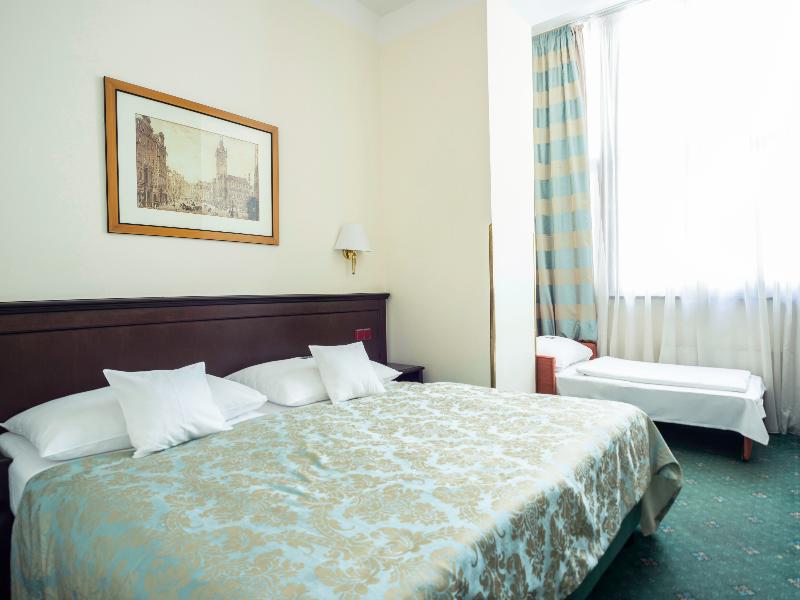 EA Hotel DownTown - Oda