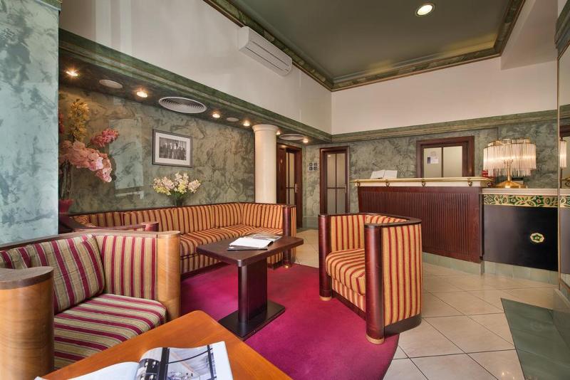 EA Hotel Royal Esprit - Lobi