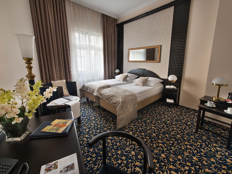 EA Hotel Royal Esprit - Oda