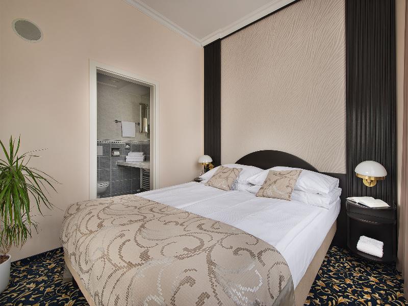 EA Hotel Royal Esprit - Oda
