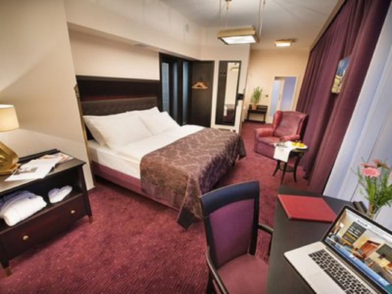 EA Hotel Royal Esprit - Oda
