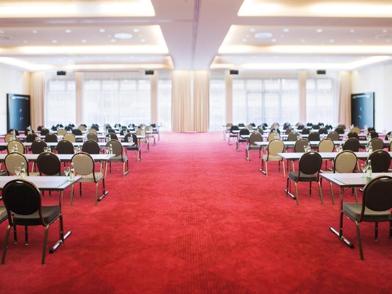 Movenpick Hotel Stuttgart Airport - Genel
