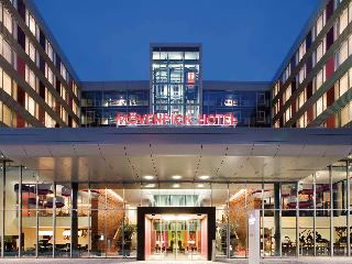 Movenpick Hotel Stuttgart Airport fotoÄŸrafÄ±