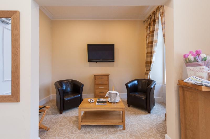 Glen Mhor Hotel - Oda