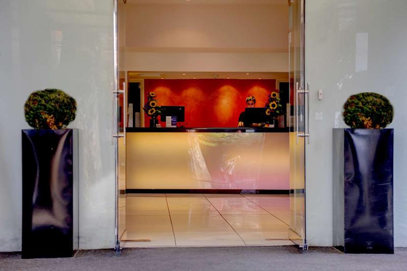 Best Western The Stuart Hotel - Lobi