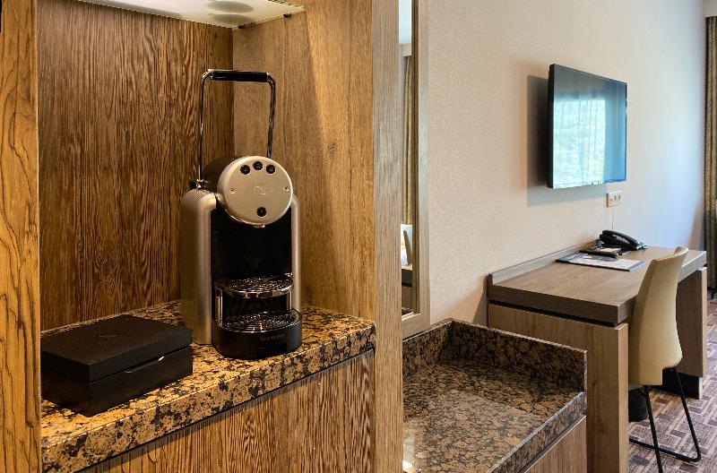 Xo Hotels Blue Square - Oda