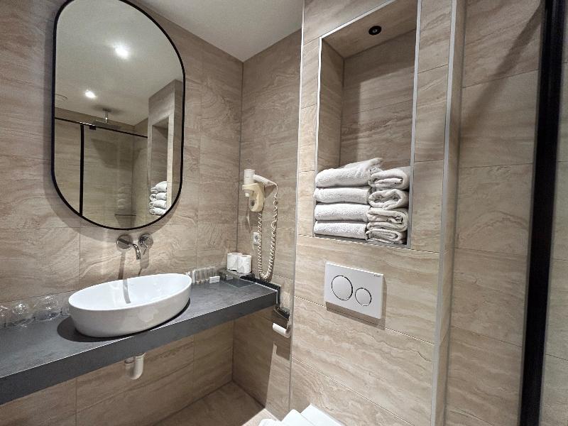 Xo Hotels Blue Square - Oda