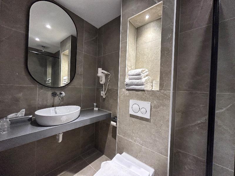 Xo Hotels Blue Square - Oda